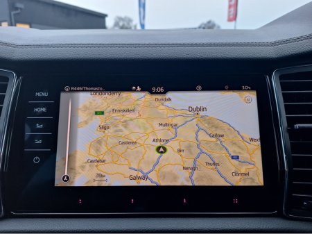 2023 Skoda Kodiaq 7S STYLE 2.0 TDI *High Spec/Black Leather/Heated Seats/Keyless Entry/Camera/Ambient Lighting* €43,950 thumbnail