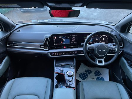 2025 Kia Sportage 251 K3 HEV HYBRID LOW KMS AS NEW EXAMPLE....JUNEW !! €41,995 thumbnail