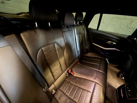 2022 BMW 3 Series 330e Sport Pro Auto €29,900 thumbnail