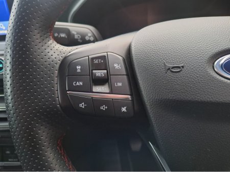 2022 Ford Focus ST-LINE STYLE 5DR 1.0T 12 125 M6 4 €17,250 thumbnail