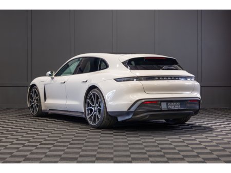 2023 Porsche Taycan Taycan Sport Turismo €71,950