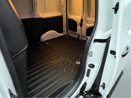 2020 Peugeot Partner 1.5 BLUE HDI 75 PANELL PANELLED 6.2 3 €9,900 thumbnail