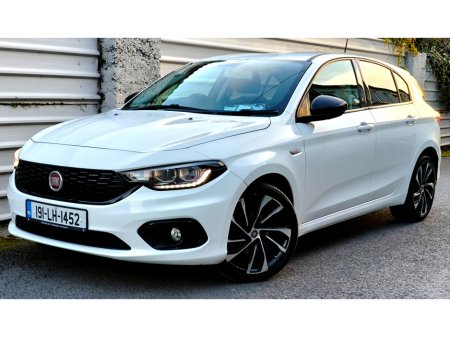 2019 Fiat Tipo HB 1.6 MJ 120HP S-DESIGN 5DR €11,499