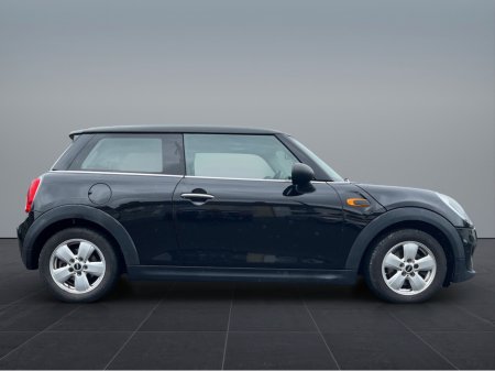 2015 MINI Hatch ONEDHATCH D XN12 2DR ONE €6,950