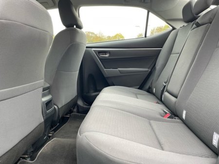 2017 Toyota Corolla *WAS €17,444 NOW €16,888* COROLLA 1.4 D4D TERRA €16,888 thumbnail