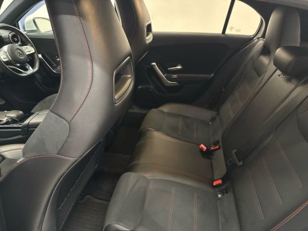 2019 Mercedes-Benz A Class A 180 d AMG LINE A/T | Reversing Camera, Sports seats €25,950