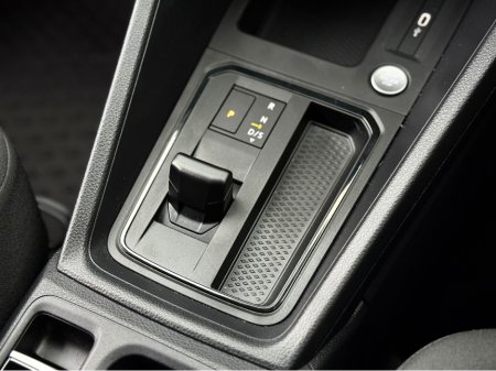 2025 Volkswagen Caddy CARGO ED TDI 122BHP A7F 2 €32,950 thumbnail