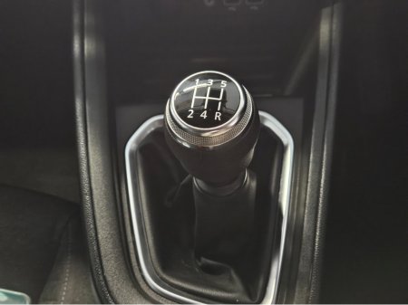 2021 Renault Clio DYNAMIQUE TCE 100 MY19 5DR €12,950 thumbnail