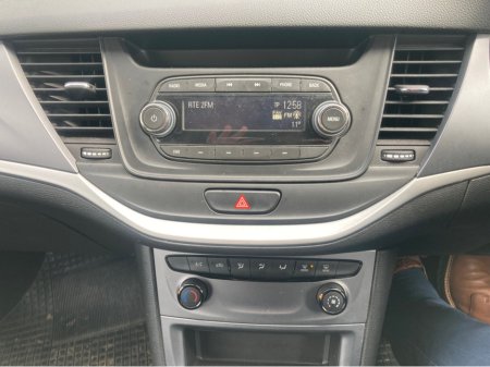 2019 Opel Astra 1.0 petrol 5 door hatchback €12,750 thumbnail