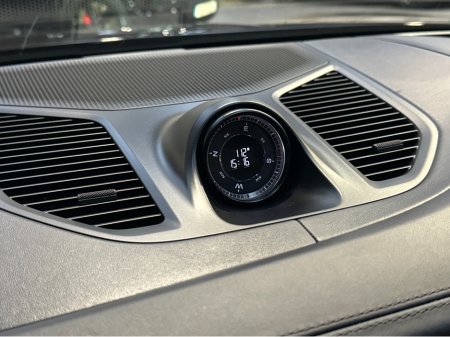 2024 Porsche Cayenne 3.0 V6 E-HYBRID MEGA  SPEC €109,950 thumbnail