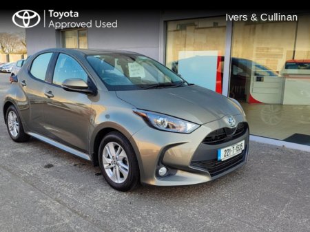 2022 Toyota Yaris HYBRID LUNA 4DR AUTO