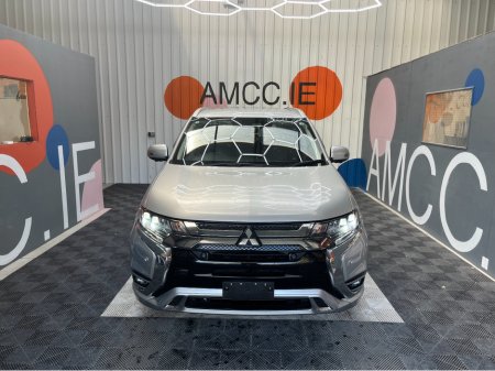 2020 Mitsubishi Outlander 2020 MITSUBISHI OUTLANDER PHEV 2.4L HYBRID / 48K KMS / ADAPTIVE CRUISE CONTROL, HEATED SEATS, REVERSE CAMERA & MORE €24,950
