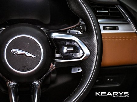 2023 Jaguar F-Pace AWD PHEV R-DYNAM €51,888 thumbnail