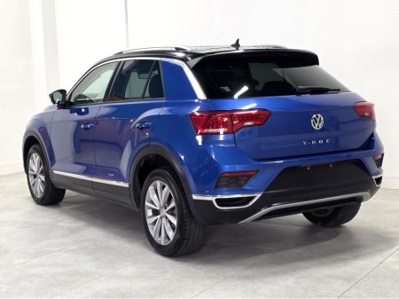 2020 Volkswagen T-Roc 2.0 TDi 150 Automatic - Android Auto, Rear Camera €24,900 thumbnail