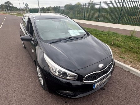 2013 Kia Ceed SW CRDI Excellent Condition! BLUETOOTH AIR CON, Six speed transmission, Rear Parking Sensors, Multi-Function Steering Wheel €8,900