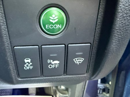 2015 Honda Vezel  €15,490 thumbnail