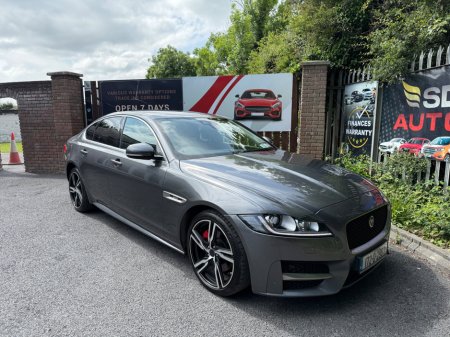 2017 Jaguar XF 2.0 D 163PS R-Sport Manual €9,990
