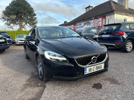 2018 Volvo V40 RESERVE  DEPOSIT  D2 MOMENTUM ED 5DR  ONE   OWNER   /  FULL  VOLVO  SERVICE  SERVICE  HISTORY thumbnail