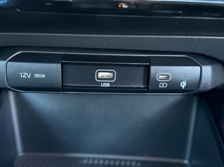 2024 Kia Niro HEV K3 5DR Auto €33,888 thumbnail