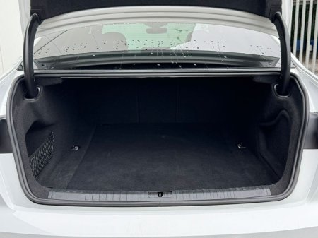 2020 Audi A6 2.0 TDI S Line 40 204PS 4DR A €37,950 thumbnail