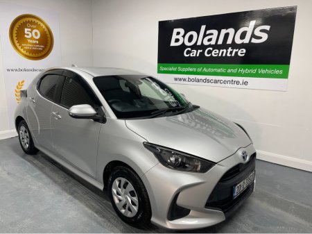 2020 Toyota Yaris (Low Kms) HYBRID 1.5 AUTOMATIC 5DR MODEL  www.bolandscarcentre.ie