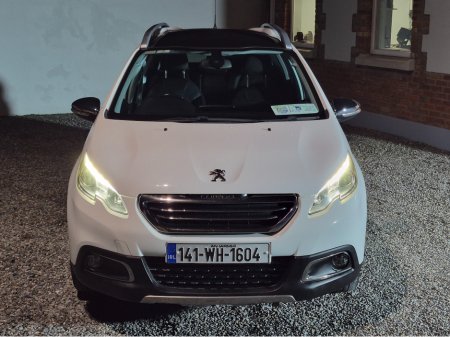 2014 Peugeot 2008 Active Ecomatique Model 1.6 Diesel 92 BHP with Panomaric sunroof €5,750