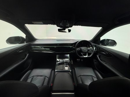 2023 Audi Q8 55 TFSI E S LINE BLACK ED 381HP QUATTRO €75,990 thumbnail