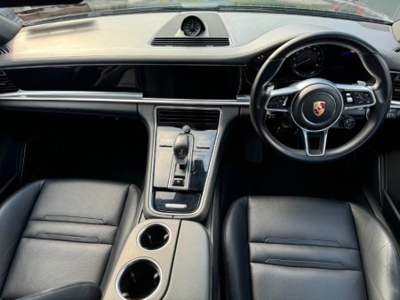 2018 Porsche Panamera SPT Turismo E HYB €62,884 thumbnail