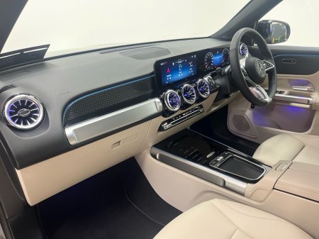 2025 Mercedes-Benz GLB GLB 180 Progressive 7 Seater | Reversing Camera, Heated Seats, €61,950 thumbnail