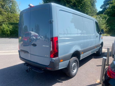 2026 Mercedes-Benz Sprinter 4x4 SELECT