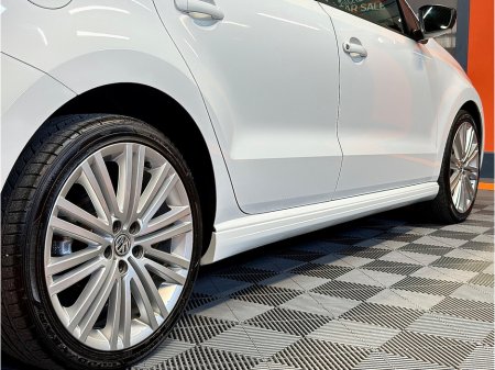 2016 Volkswagen Polo 1.4 TSI 5DR 150HP BlueGT DSG €13,850 thumbnail