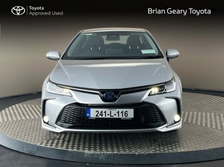 2024 Toyota Corolla LUNA SALOON AUTO Hybrid €29,950 thumbnail