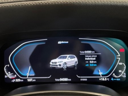 2022 BMW X5 xDrive45e PHEV M Sport / Pro Pack / Pan Roof €64,995 thumbnail