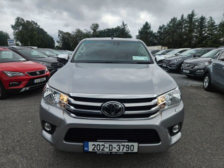 2020 Toyota Hilux Double CAB SR5 4DR €33,990