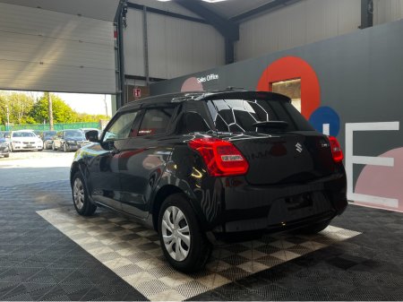 2022 Suzuki Swift 1.2 PETROL AUTOMATIC / 20k KMs / Heated Drivers Seat €17,950