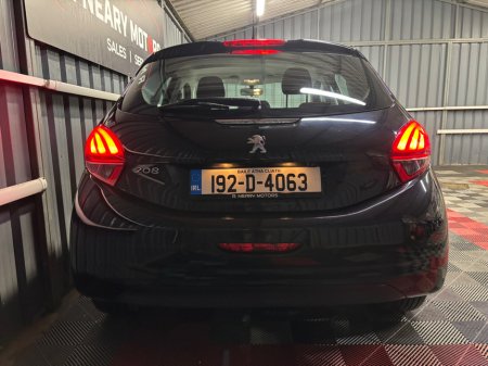 2019 Peugeot 208 1.5 BlueHDi 100bhp Active €10,950