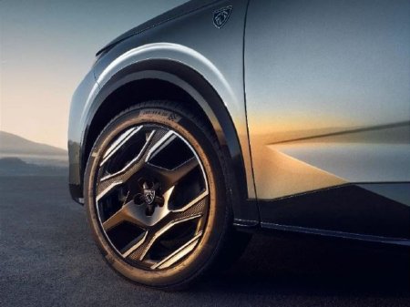 2026 Peugeot 5008 GT Exclusive Hybrid 145bhp *ORDER YOUR 261 TODAY* €57,745