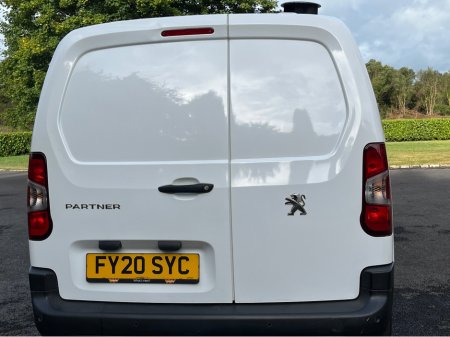 2020 Peugeot Partner PROFESSIONAL L1 B BLUEHDI €11,950