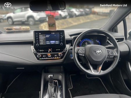 2021 Toyota Corolla HYB 1.8 LUNA T TS 4DR AUTO A €24,950 thumbnail