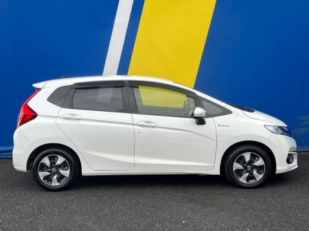 2018 Honda Fit L-SENSING 1.5 HYBRID // HALF LEATHER INTERIOR // REVERSE CAMERA // SERVICE HISTORY €13,750