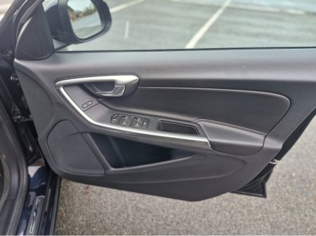 2015 Volvo V60 2.0 D D4 BUSINESS EDITION 190BHP €7,994 thumbnail