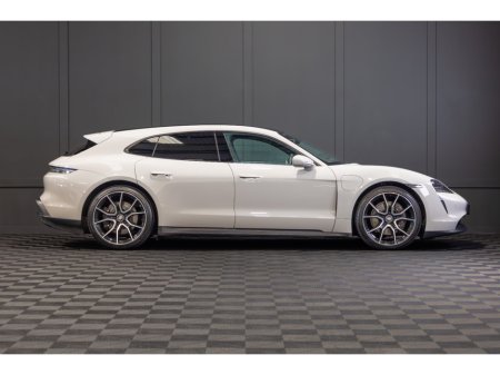 2023 Porsche Taycan Taycan Sport Turismo €71,950 thumbnail
