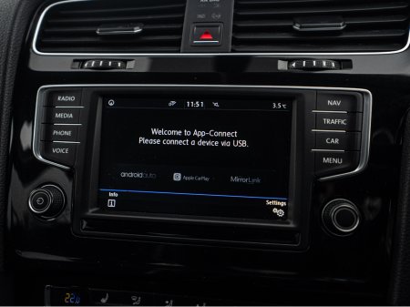 2017 Volkswagen Golf 2017 Golf 1.2tsi HIGHLINE/High spec/1yr warranty €16,888 thumbnail