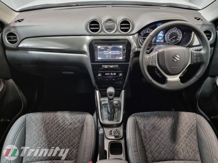 2025 Suzuki Vitara * Hybrid SZ5 * 1.5 AUTO * 4X4 ALLGRIP * TRINITY SKODA * €28,950