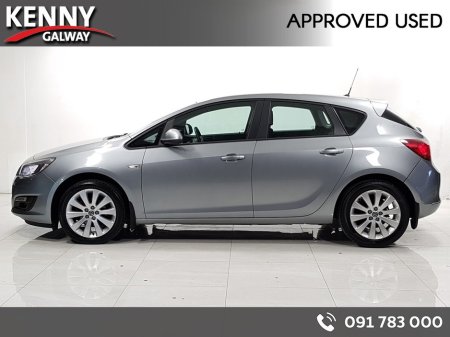 2014 Vauxhall Astra SC 1.4 100PS 5DR €13,993 thumbnail