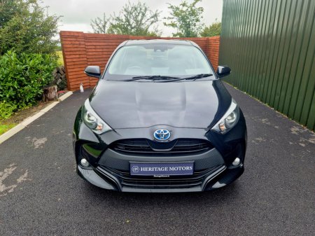 2022 Toyota Yaris HYBRID LUNA 4DR AUTO €16,495 thumbnail