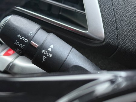 2018 Peugeot 3008 1.5 BlueHDi 130bhp Allure €14,750 thumbnail