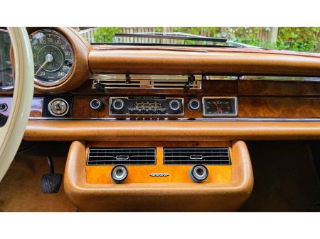 1970 Mercedes-Benz 280  €130,000 thumbnail