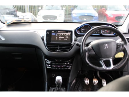 2014 Peugeot 2008 1.6 E-HDI FELINE MISTRAL 115 €5,500