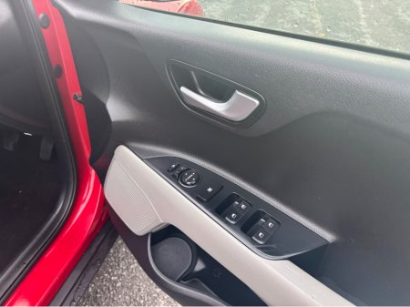 2020 Kia Stonic 14. K3 5DR 1.4. €15,750